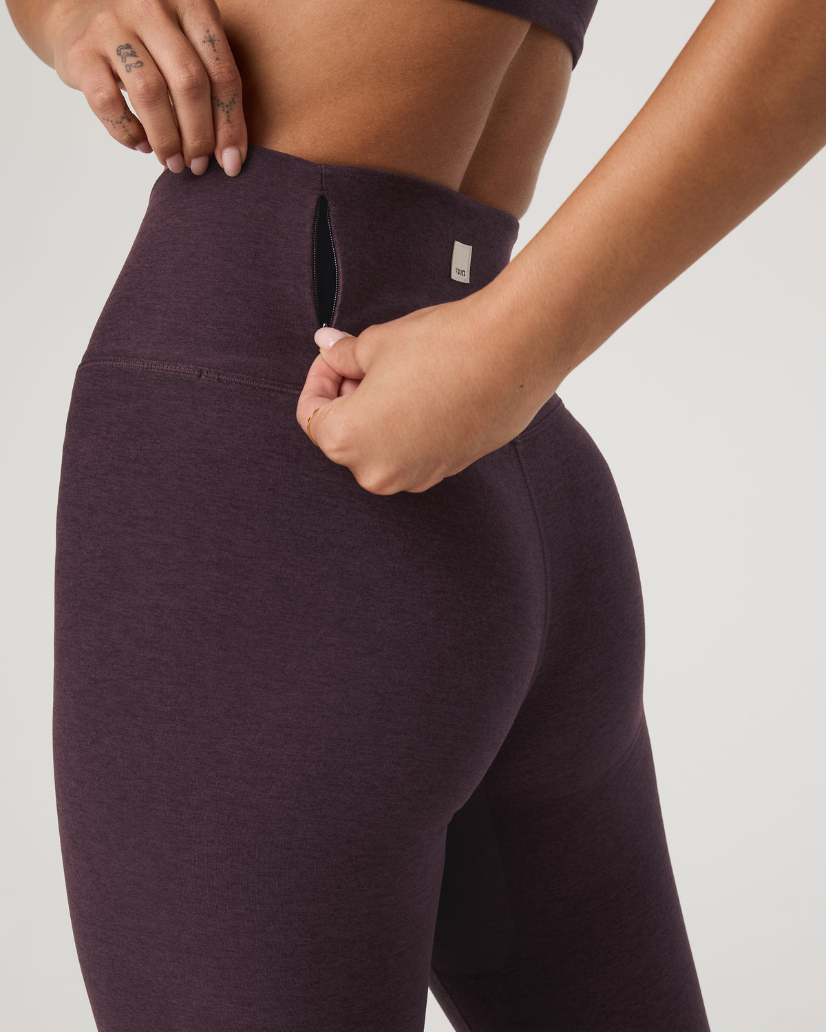 Clean Elevation Legging - Short Raisin Heather Leggings | Vuori sale