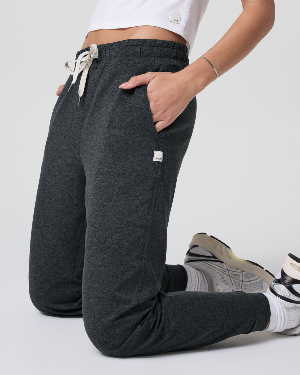 Performance Jogger - Long Charcoal Grey Sweatpants | Vuori discount