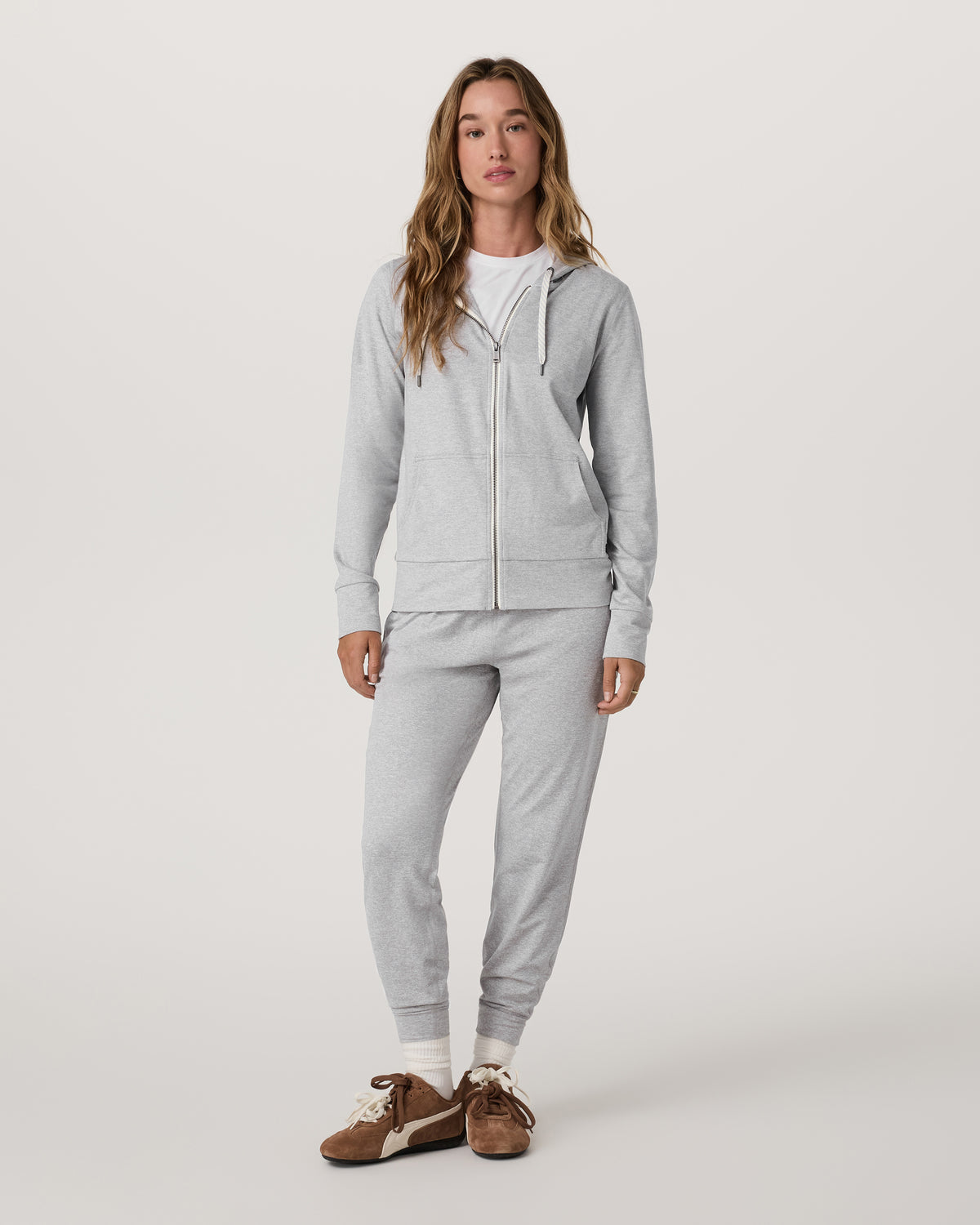 Performance Jogger Women's Pale Light Grey Joggers | Vuori for sale
