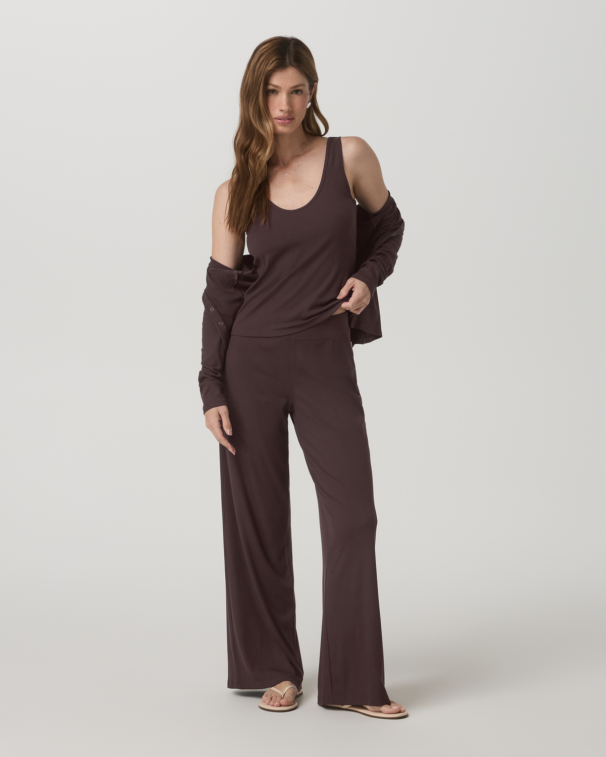 Pose Twin Tank Women's Fitted French Roast Tank Top | Vuori shop