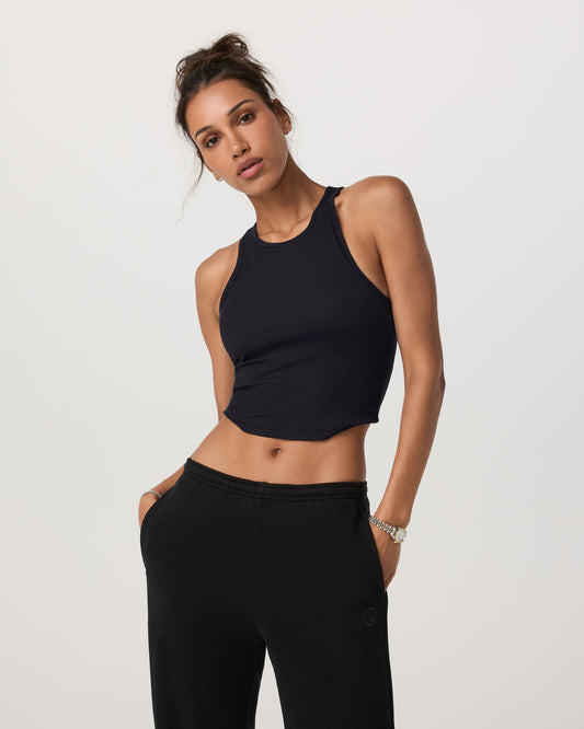 Pose Plyo Tank Black Crop Tank Top with Built in Bra | Vuori shop