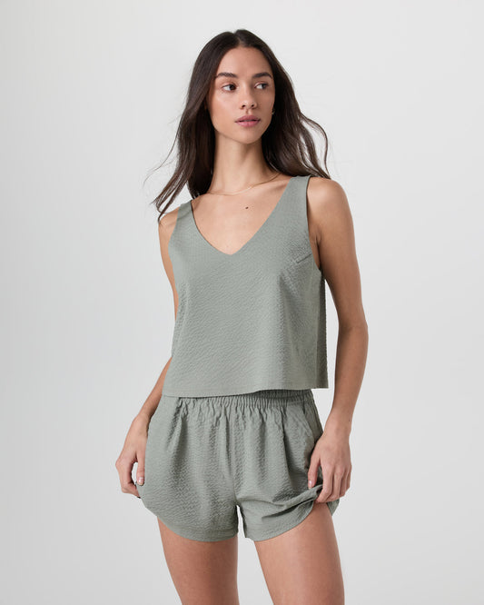 Villa Textured Crop Tank Laurel | Vuori discount