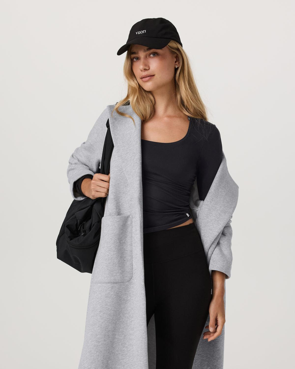 Women's Long Sleeve Halo Essential Scoop Solid Black | Vuori outlet