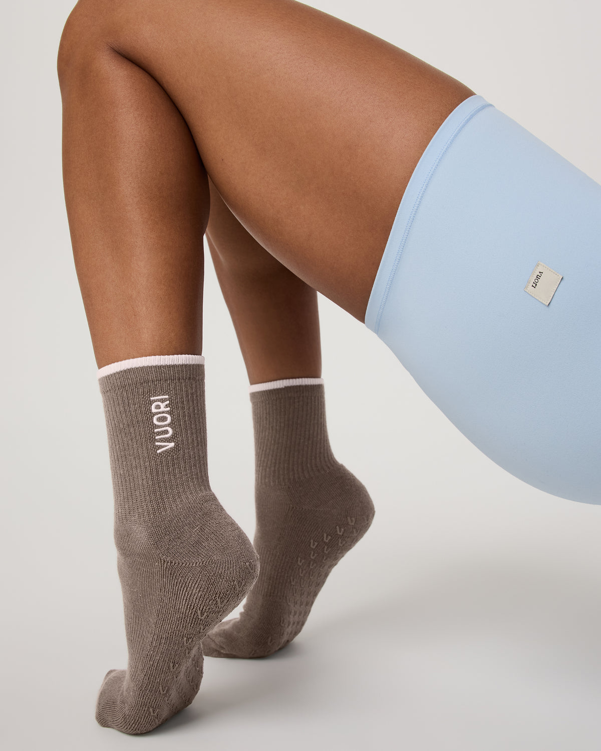 Half Crew Gripper Sock Smokey Taupe Grip Socks | Vuori shop