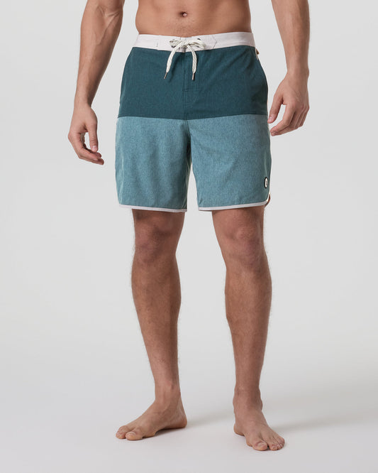 Cruise Boardshort Deep Sea Colorblock | Vuori onsale