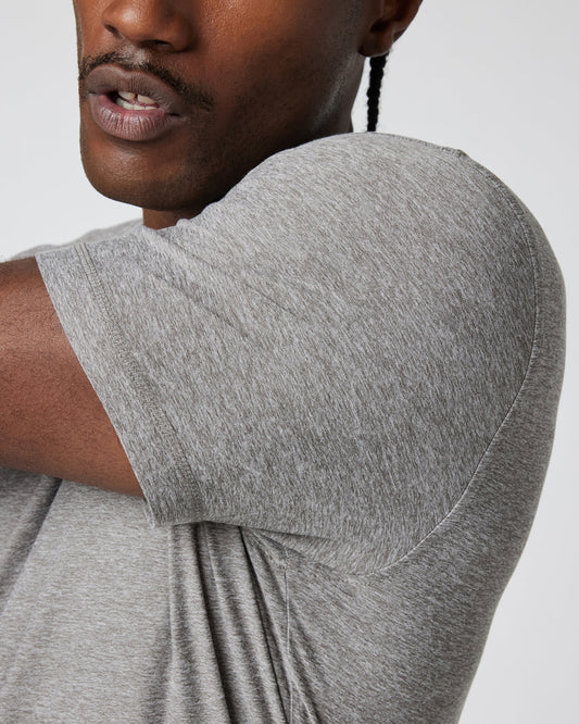 Strato Tech Tee Heather Grey Men's Tech Shirt | Vuori online