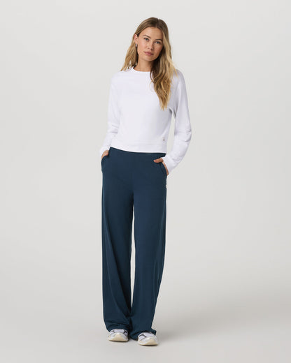 Halo Modern Crew Women's White Lounge Sweatshirt | Vuori for sale