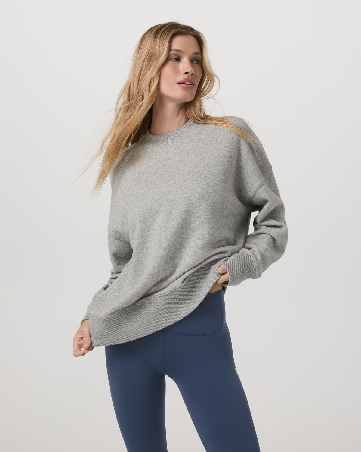 Sedona Weekender Crew Light Heather Grey Crewneck | Vuori discount