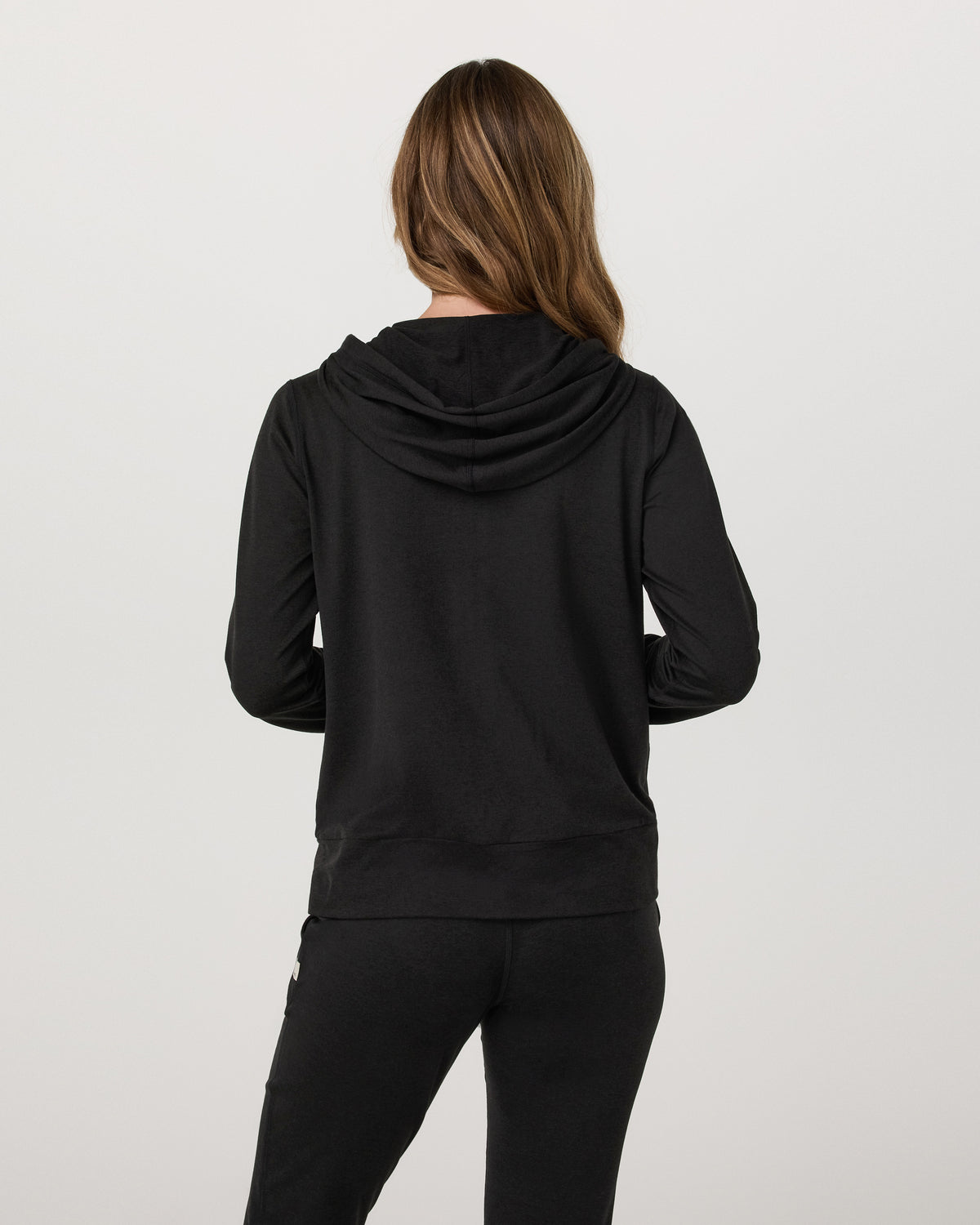 Halo Performance Hoodie 2.0 Black Heather Hoodie | Vuori onsale