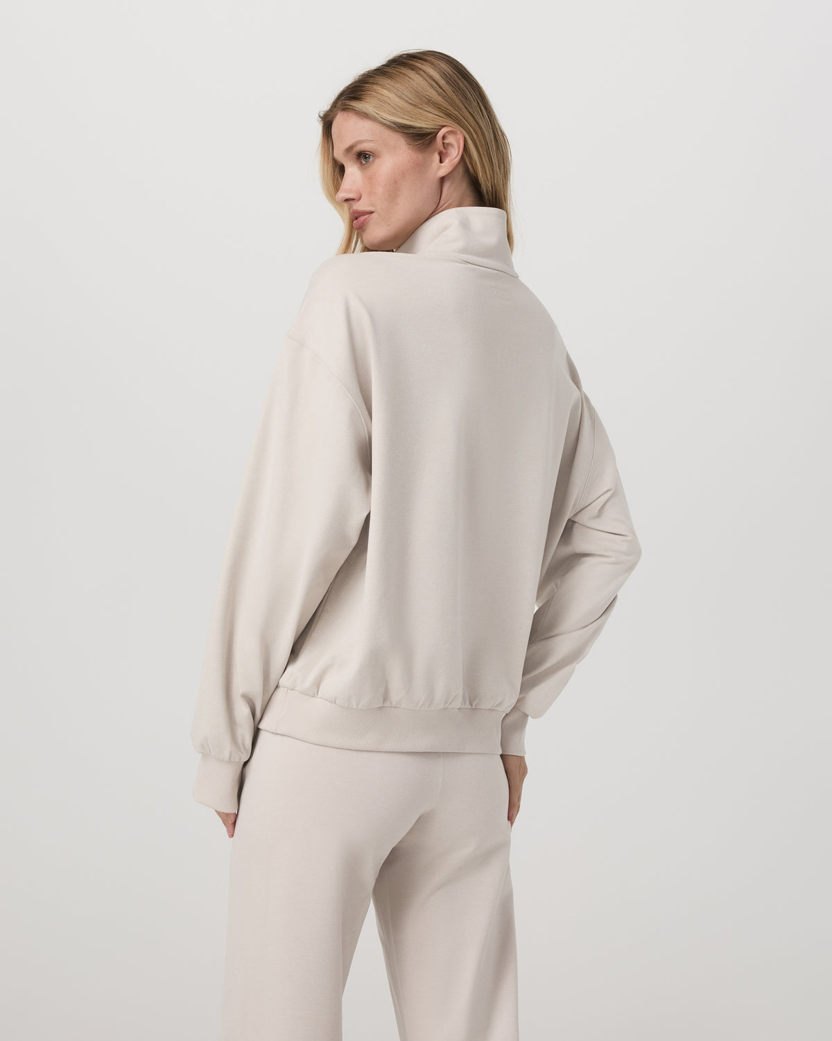 Granite Half Zip Women's Oatmeal Heather Sweatshirt | Vuori discount