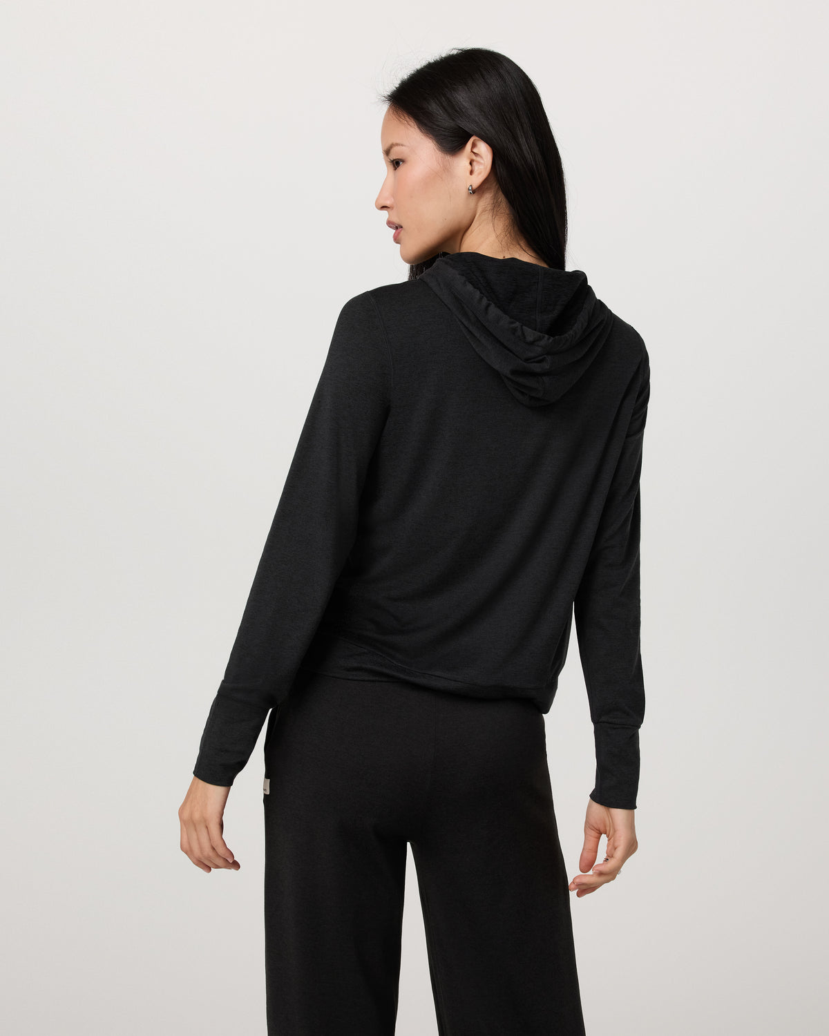 Halo Essential Hoodie Black Heather Sweatshirt | Vuori sale