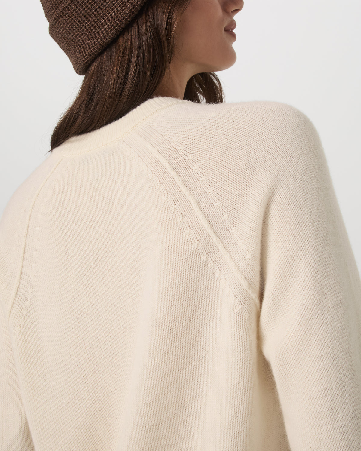 Émilie Cashmere Crew Women's Porcelain Pullover | Vuori onsale