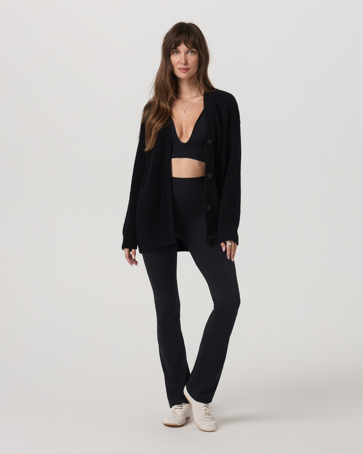 Alps Boyfriend Cardigan Women's Black Knit Sweater | Vuori online