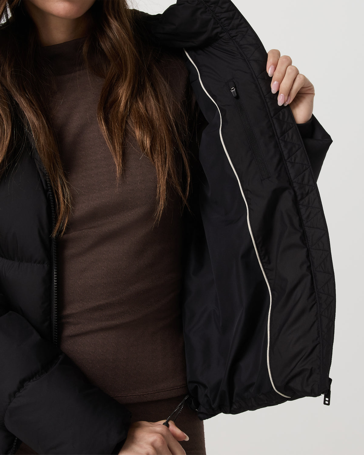 Alta Down Jacket Women's Black Puffer Jacket | Vuori sale