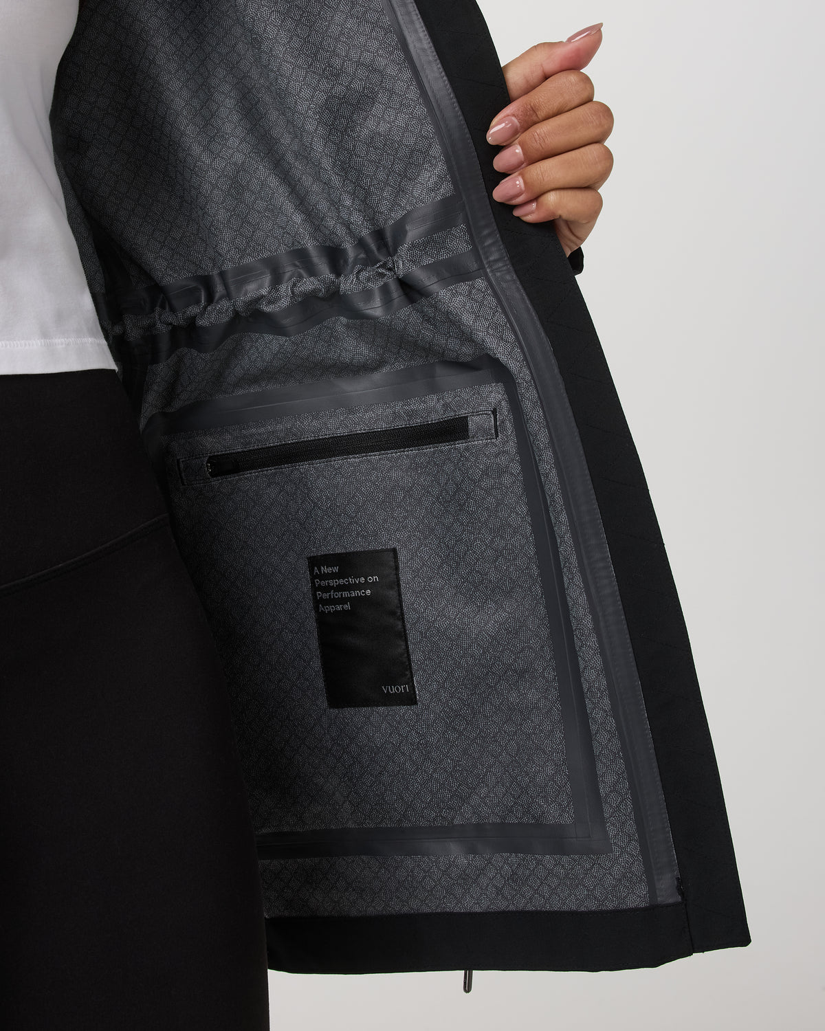 Pfeiffer Rain Jacket Black | Vuori onsale