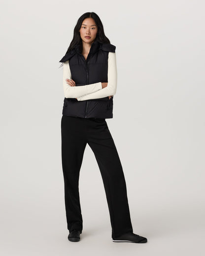 Alta Down Vest Women's Black Sleeveless Vest | Vuori onsale