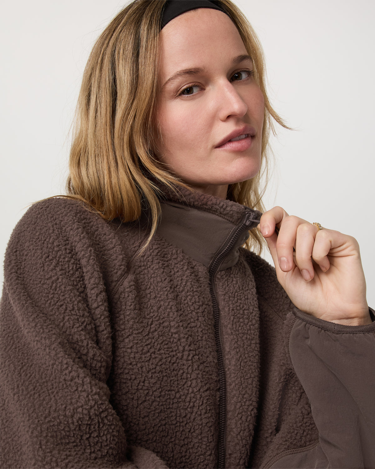 Alpine Jacket Women's Cozy Fleece Jacket in Java | Vuori discount