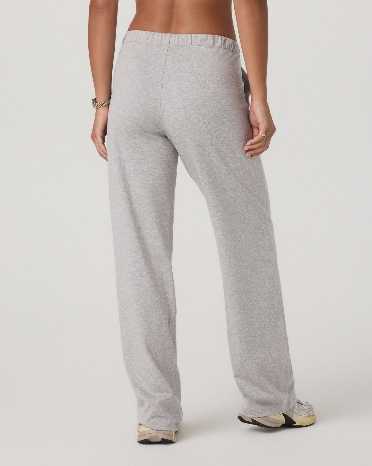 Women's Halo Modern Straight Leg Pant-Short Pale Grey | Vuori outlet
