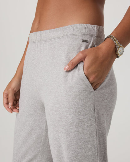 Women's Halo Modern Straight Leg Pant-Short Pale Grey | Vuori outlet