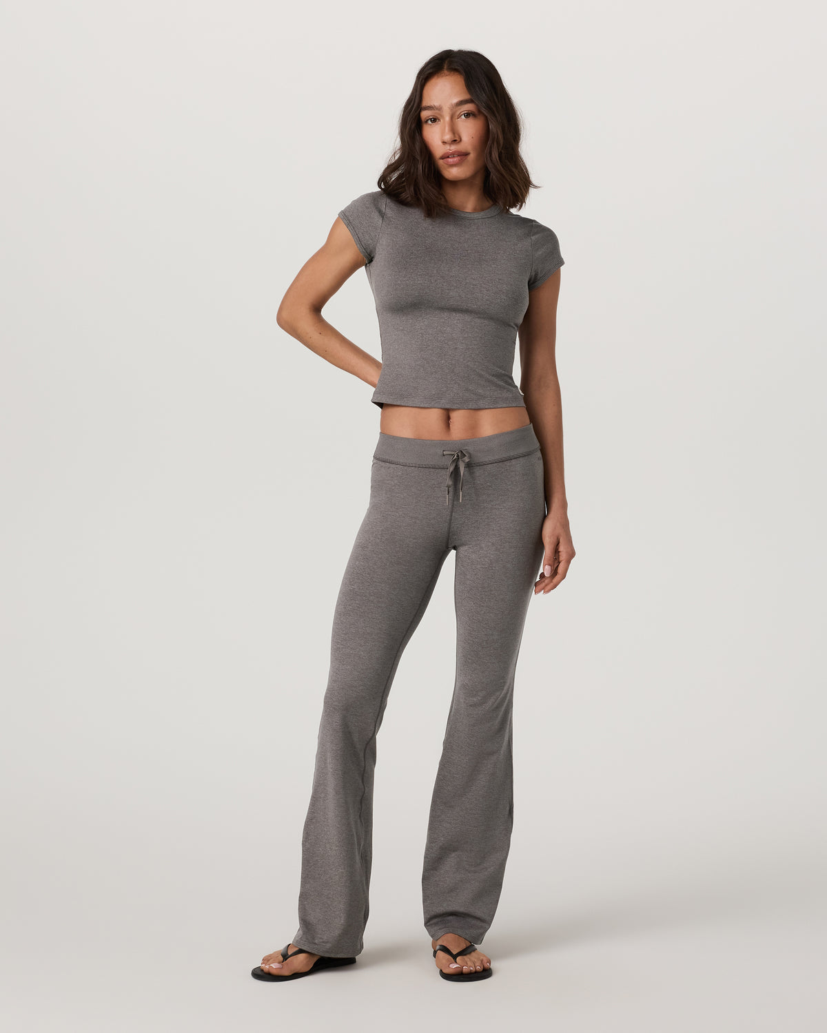 Halo Flare Pant Women's Chia Heather Pants | Vuori onsale