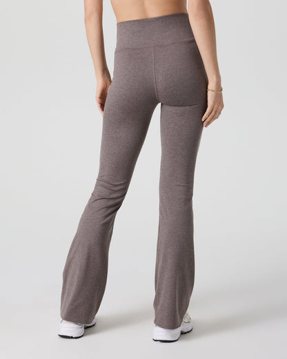 Halo Slim Flare Pant Chia Heather Pants | Vuori shop