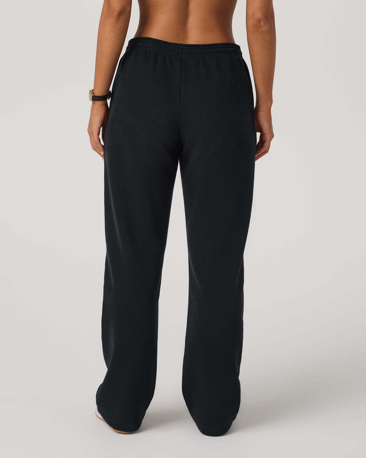 Women's Restore Straight Leg Sweatpant Washed Black | Vuori sale