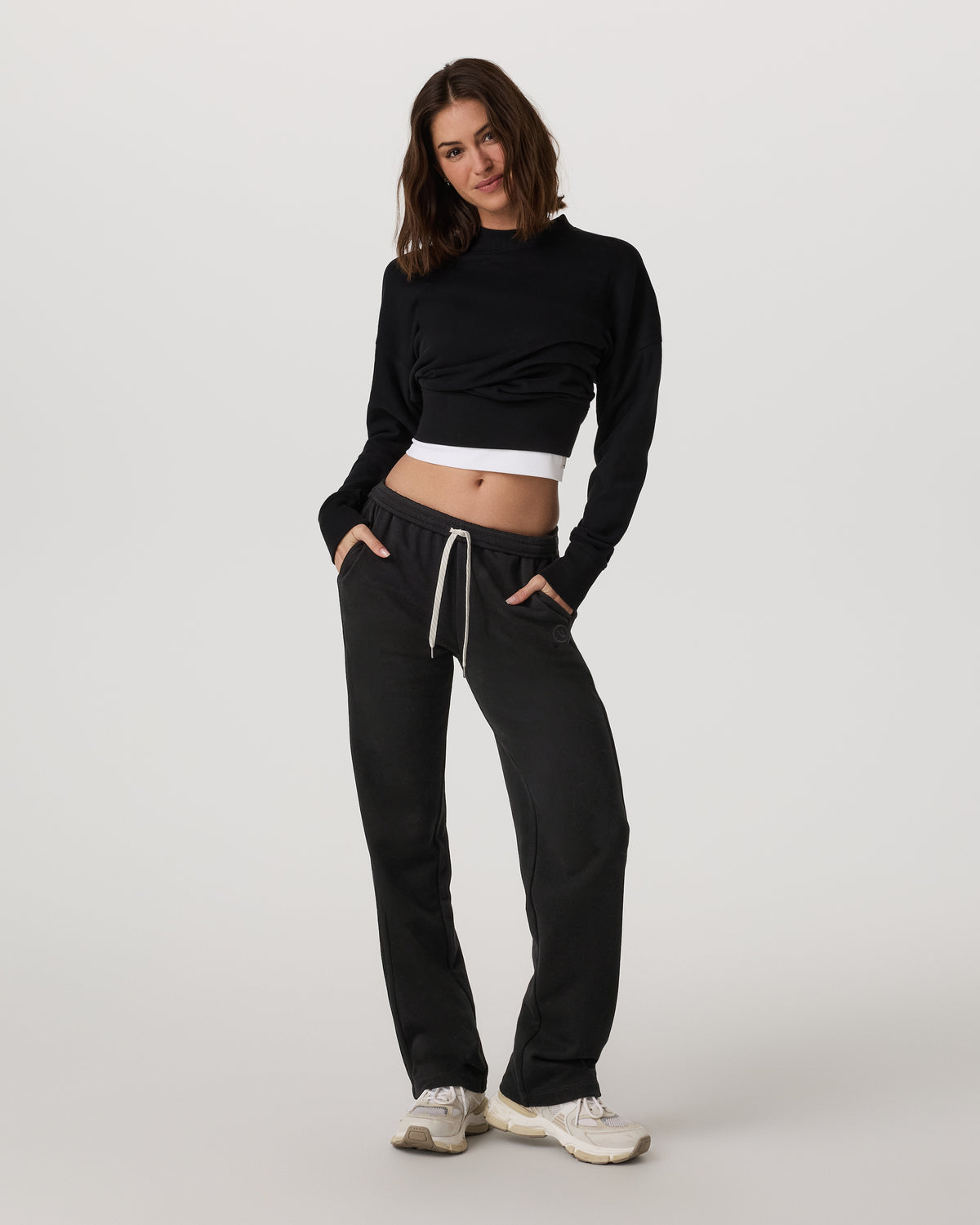 Sedona Straight Leg Sweatpant - Long Women's Black Pant | Vuori online