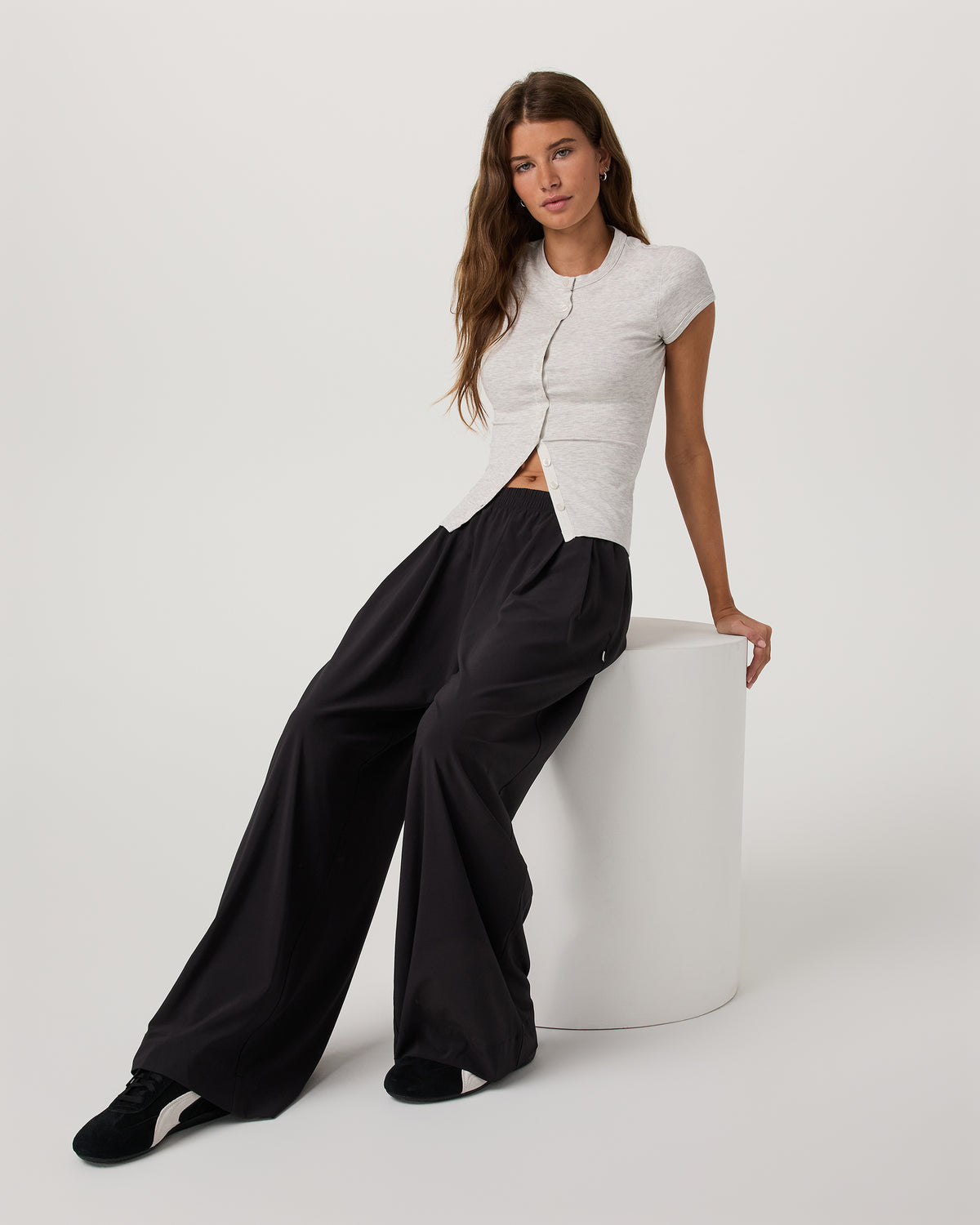 Villa Vibes Wideleg Women's Black Ultra-Wide Leg Pants | Vuori outlet