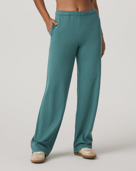 Women's Halo Modern Strght Leg Pant - Short Bluegrass | Vuori sale