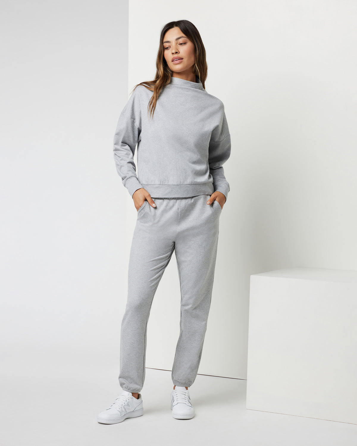 Granite Performance Jogger Light Heather Grey | Vuori for sale