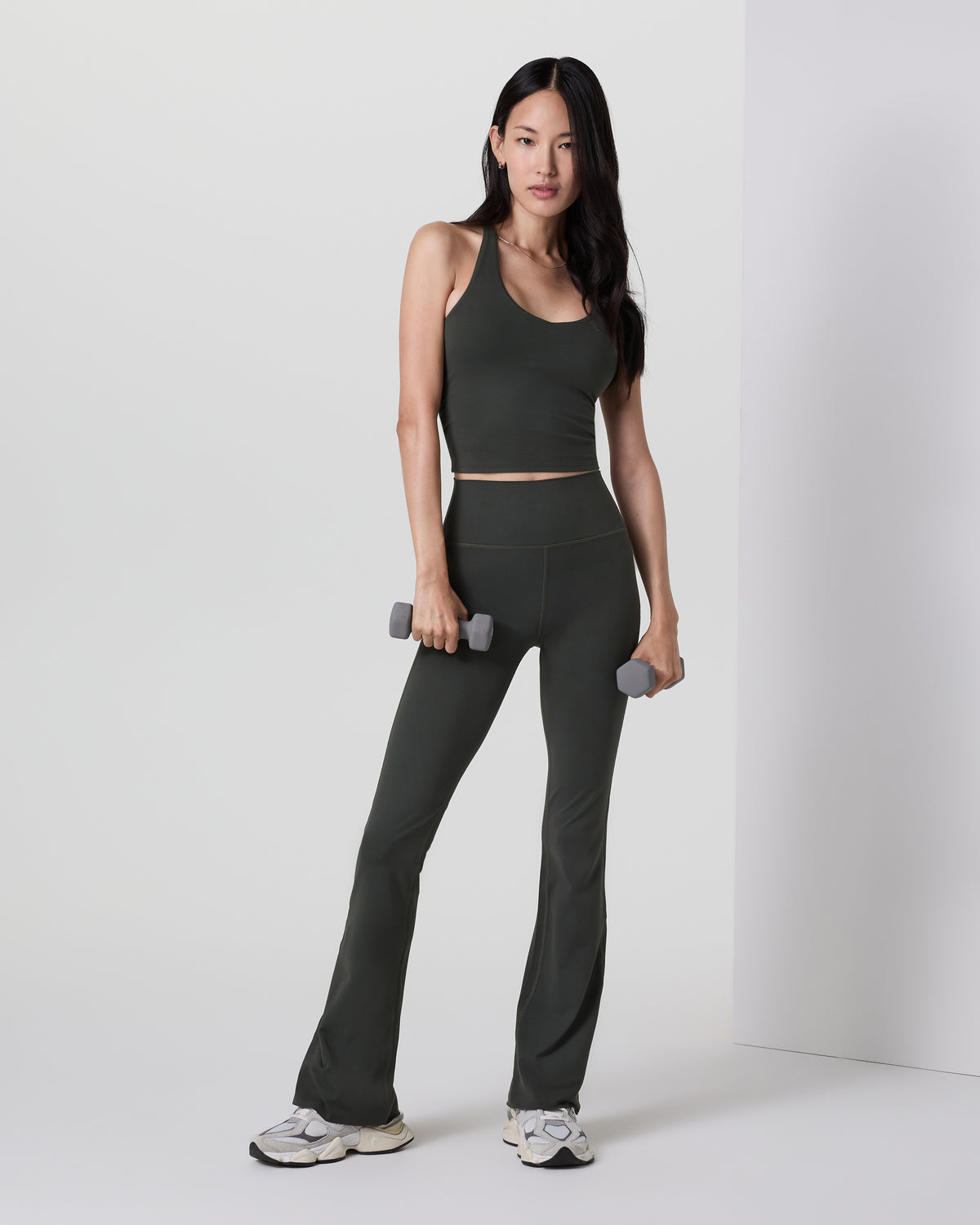 Halo Slim Flare Pant Women's Kale Pants | Vuori shop