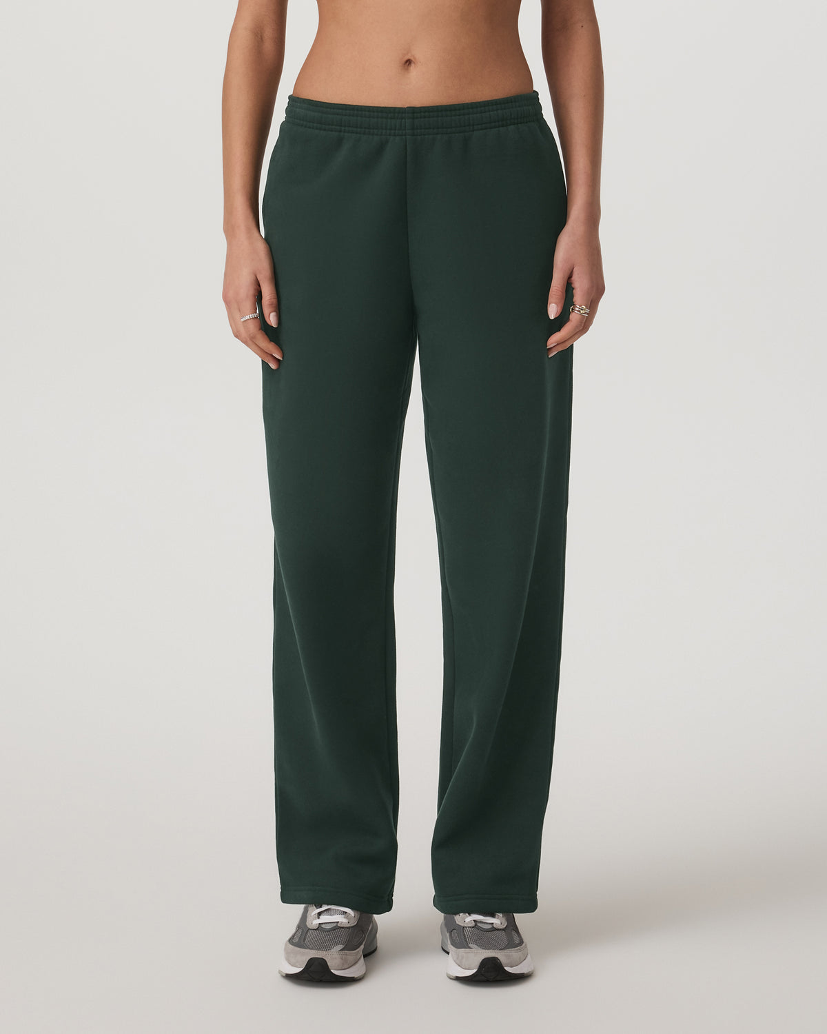 Women's Restore Straight Leg Sweatpant - Long Evergreen | Vuori sale