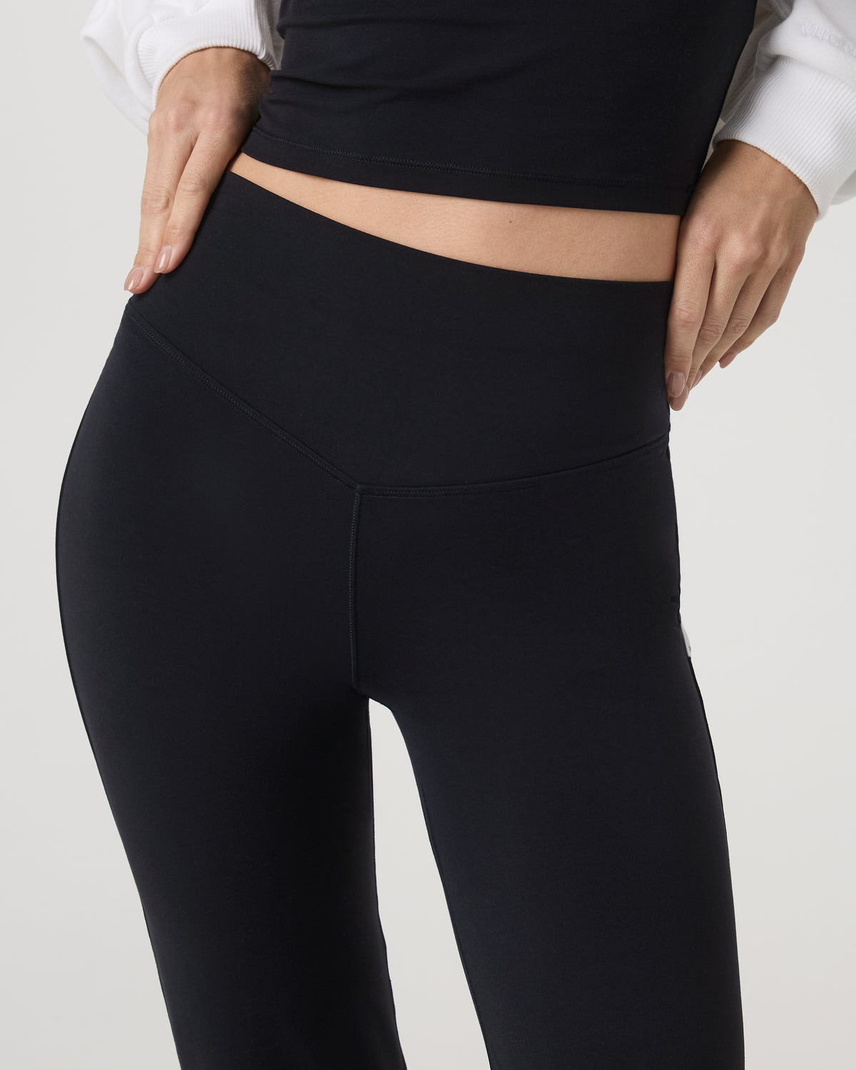 Vuori AllTheForm™ Flare Women's Black Flare Leggings | Vuori online