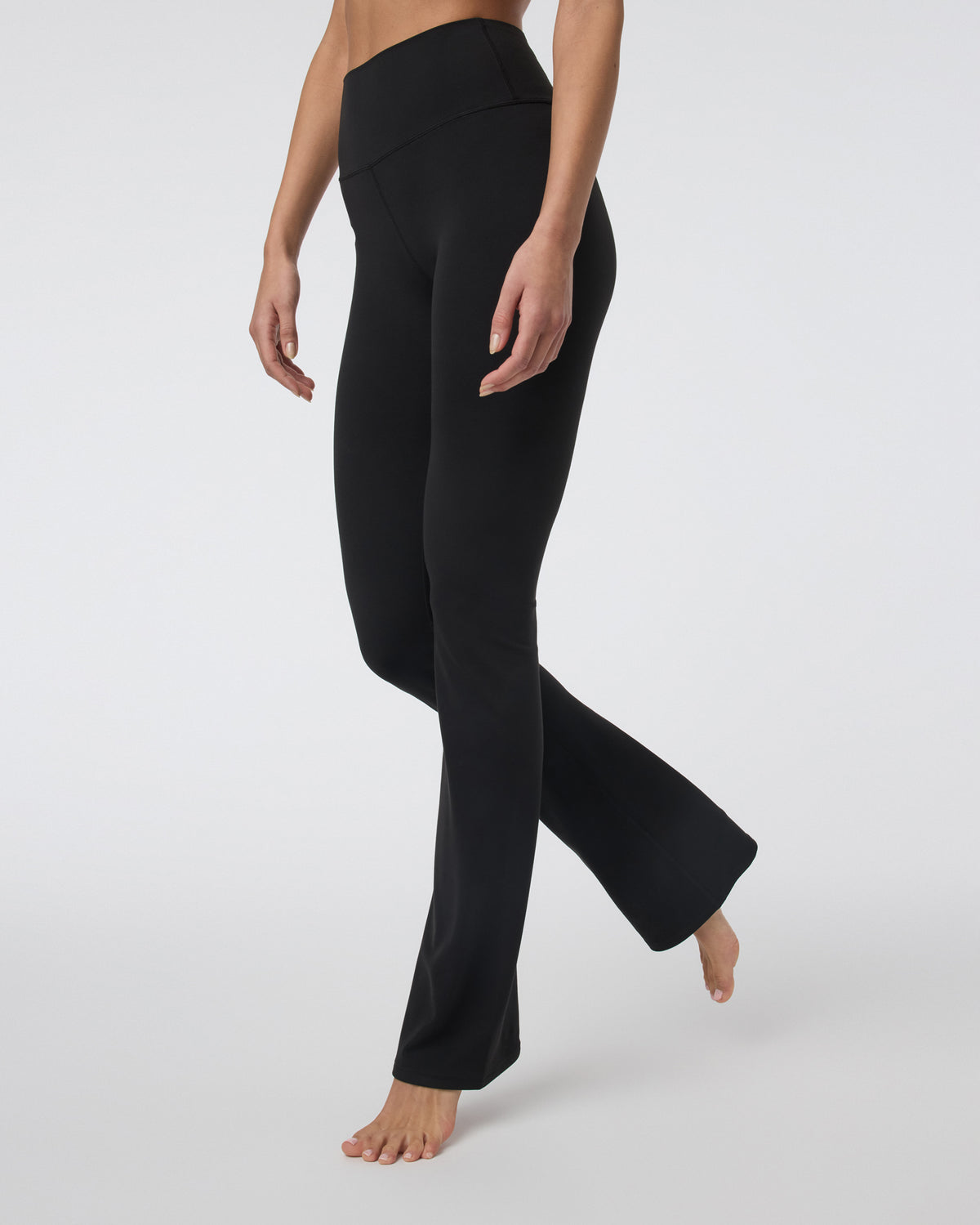 Vuori AllTheFeels™ Slim Flare - Short Black | Vuori onsale