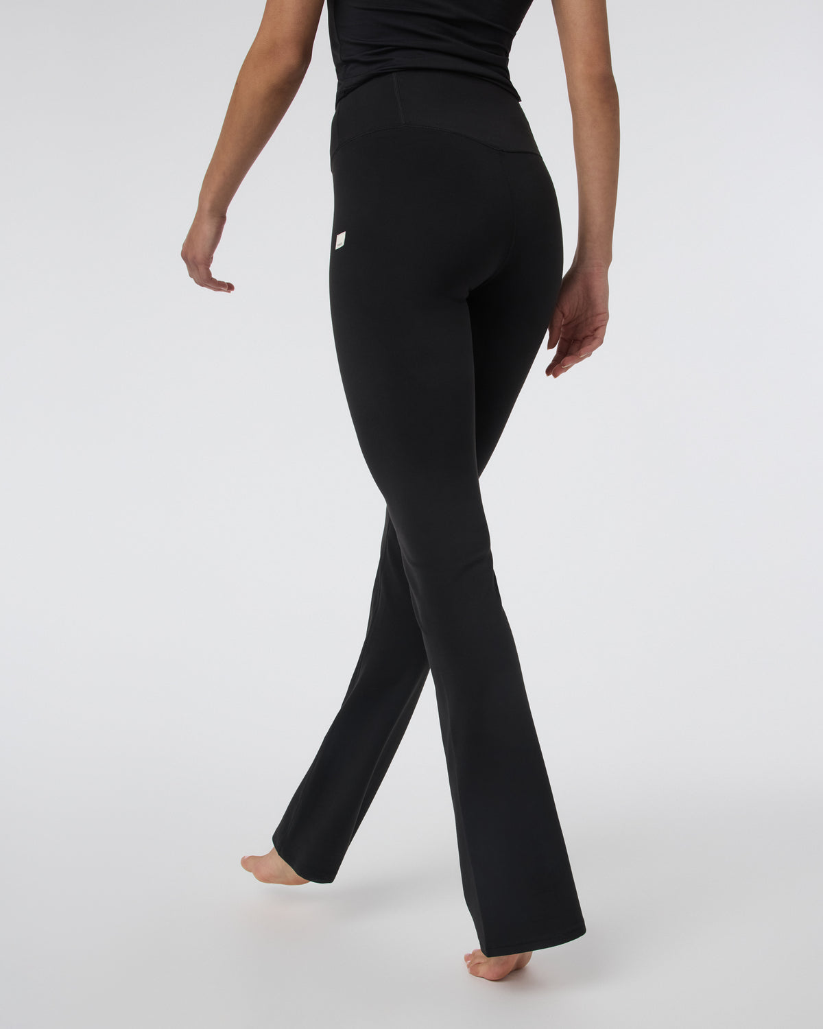 Vuori AllTheFeels™ Slim Flare - Short Black | Vuori onsale