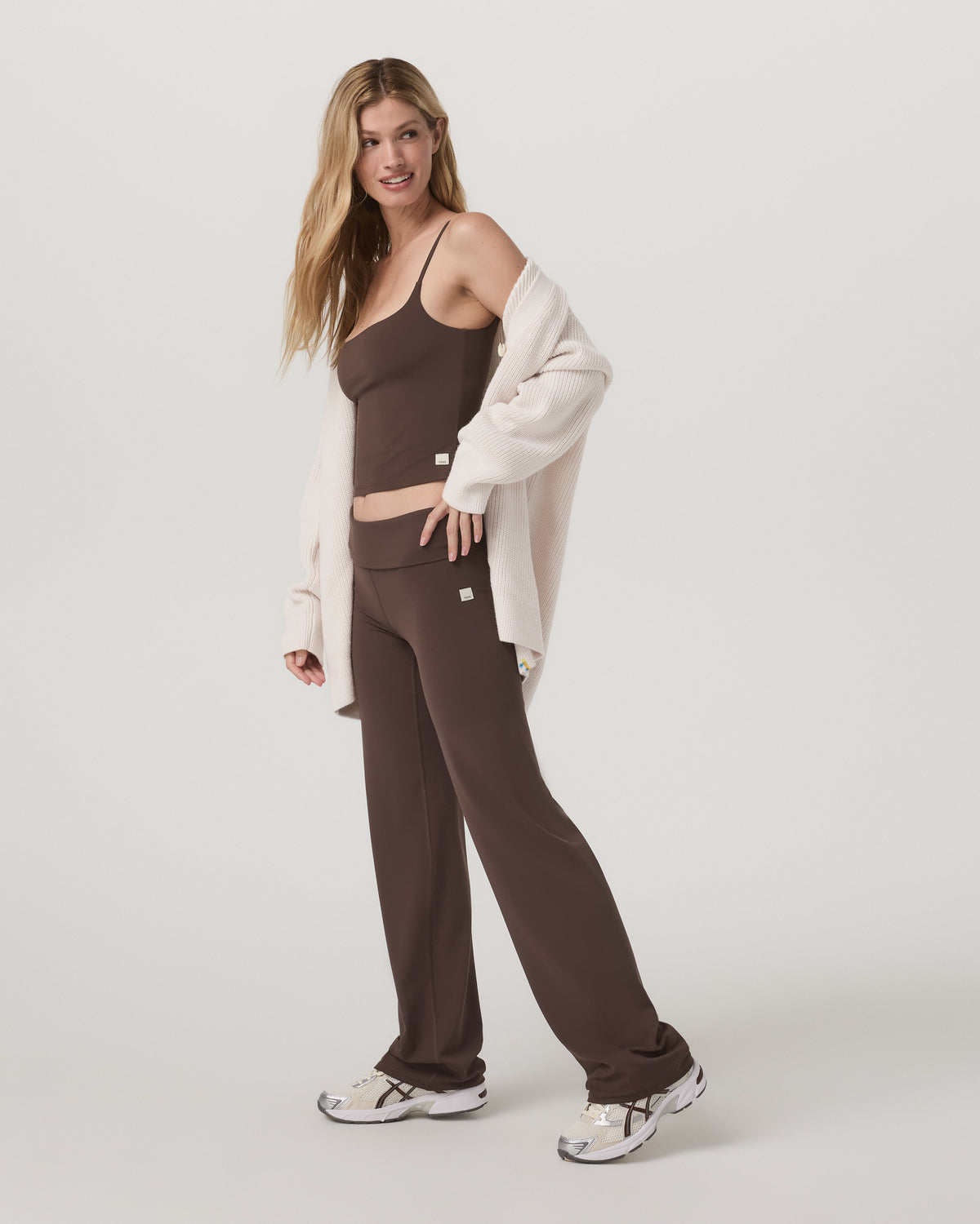 Vuori AllTheFeels™ Foldover Pant Women's Java Pants | Vuori sale