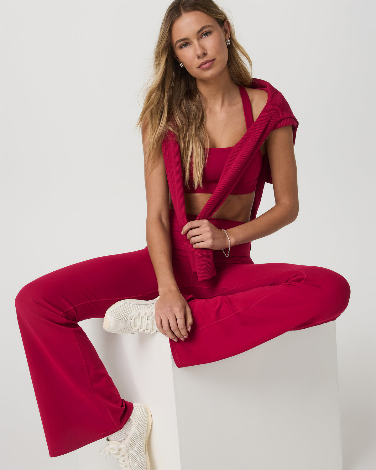 Vuori AllTheForm™ Flare - Short Strawberry Leggings | Vuori sale