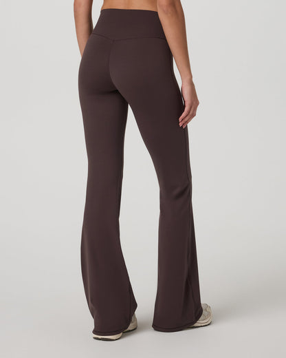 Vuori AllTheForm™ Flare - Short Women's French Roast Leggings | Vuori shop