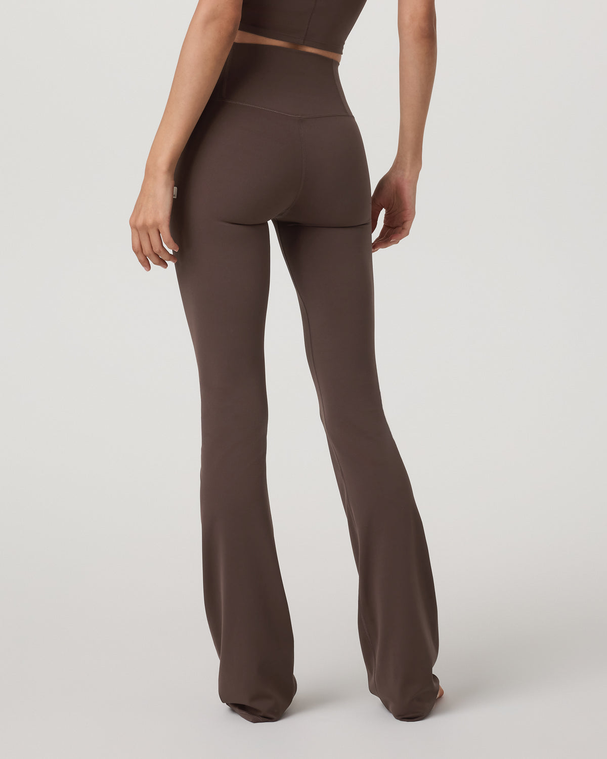 Vuori AllTheFeels™ Slim Flare Women's Java Leggings | Vuori for sale