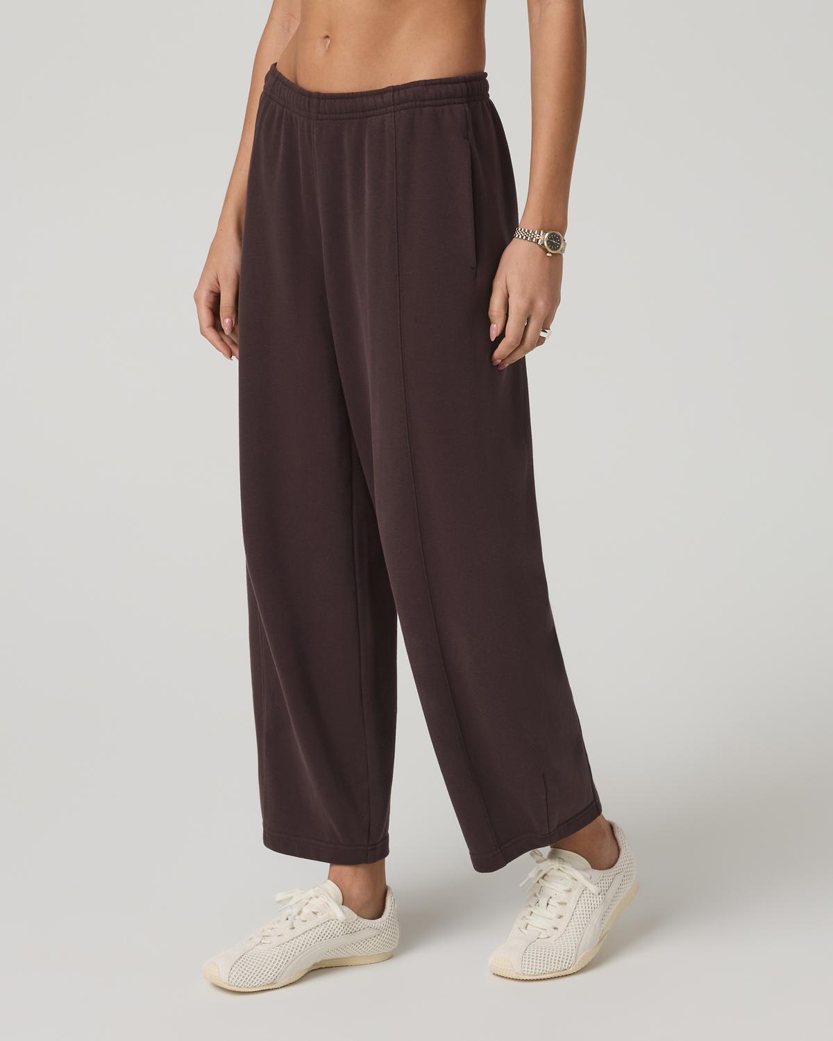 Sedona Barrel Sweatpant Women's French Roast Sweatpants | Vuori sale