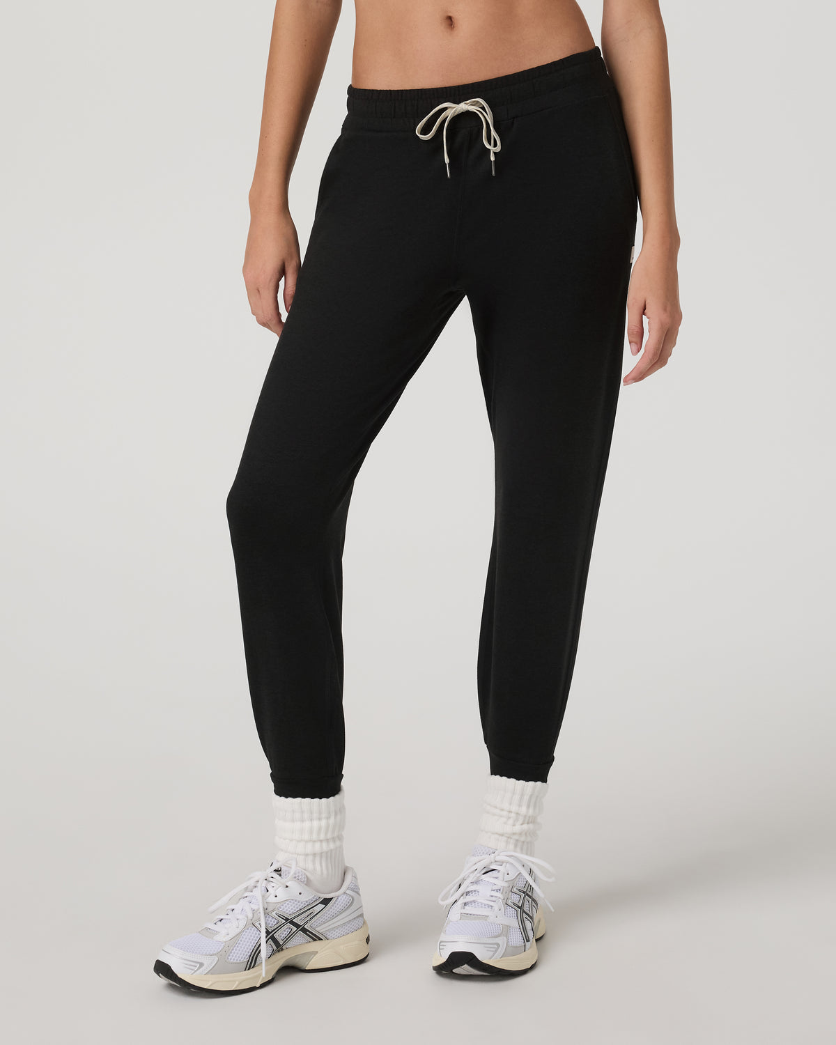 Performance Jogger - Long Black Heather Long Joggers | Vuori outlet