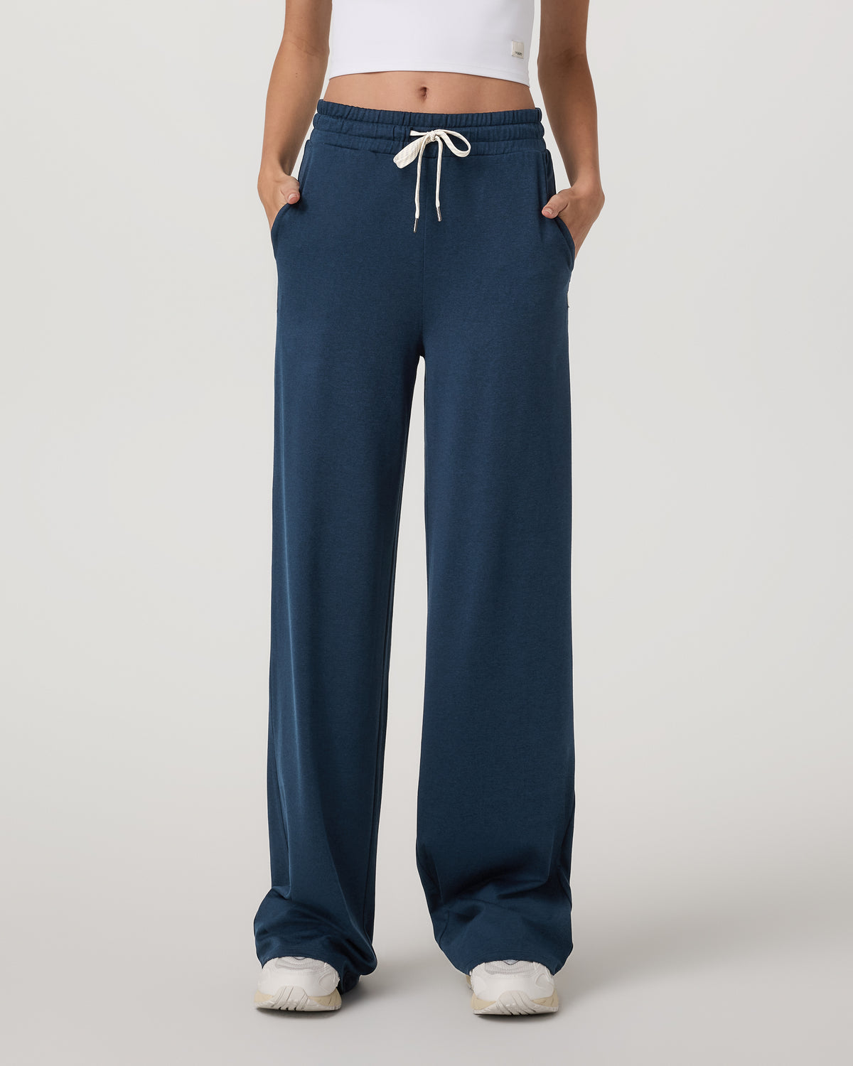 Halo Wideleg - Short Women's Blue Coast Pants | Vuori onsale