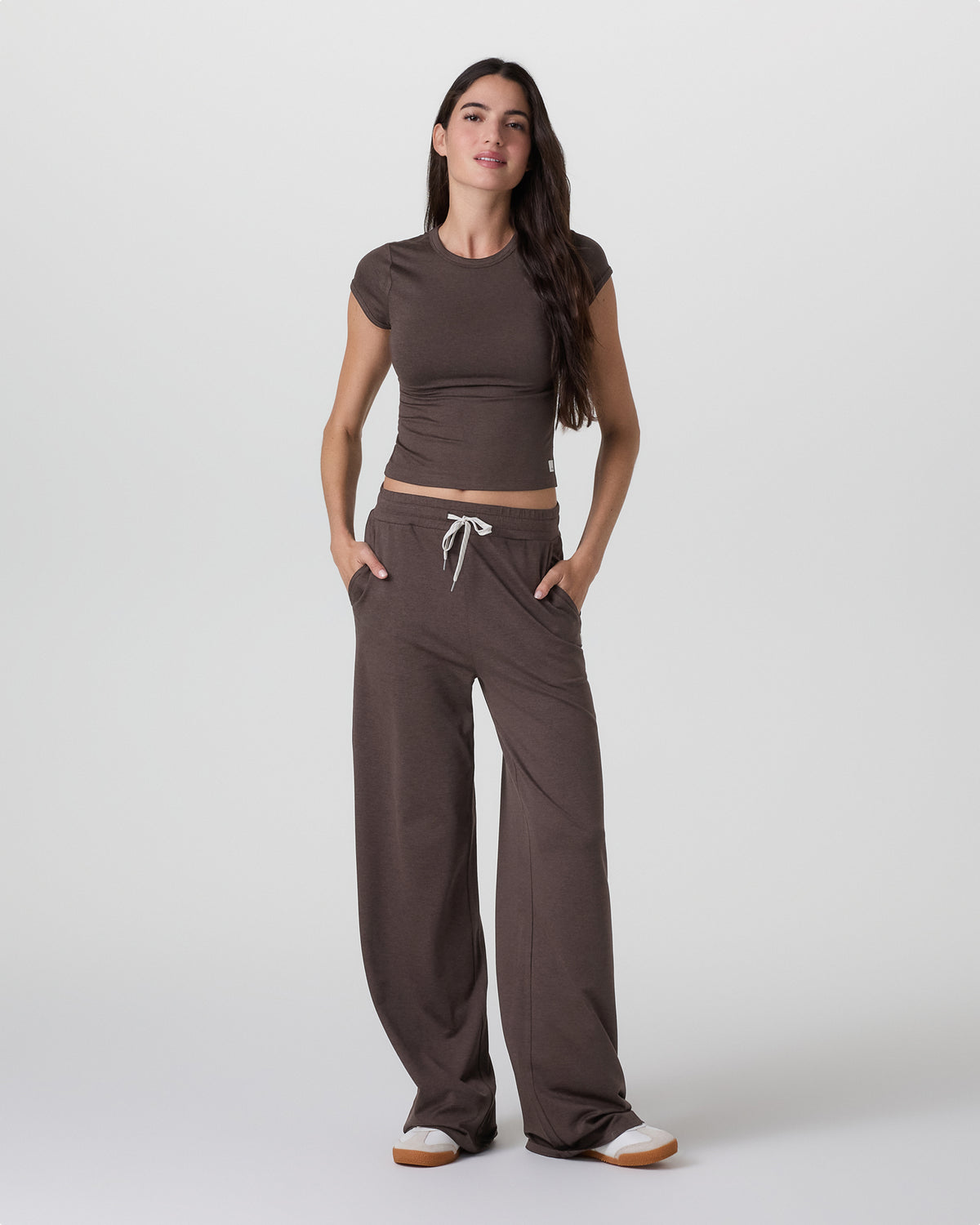 Halo Essential Wideleg Pant - Short Java Heather | Vuori onsale