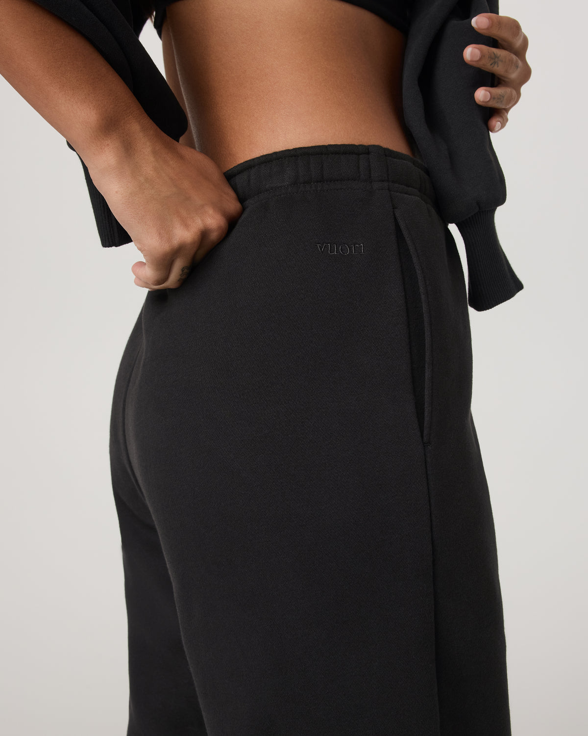 Restore Classic Sweatpant Women's Washed Black Pants | Vuori outlet