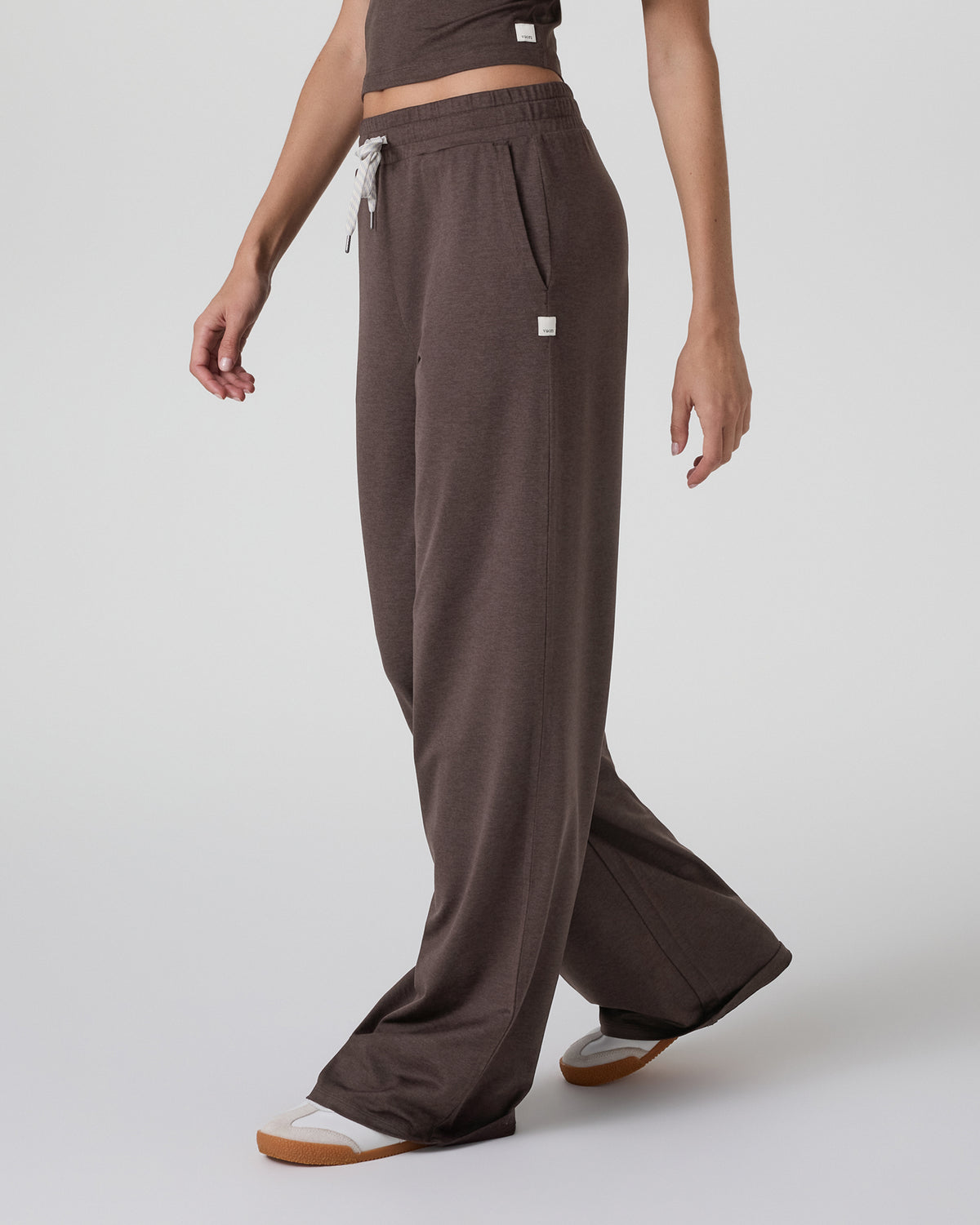 Halo Essential Wideleg Pant - Long Java Heather | Vuori shop