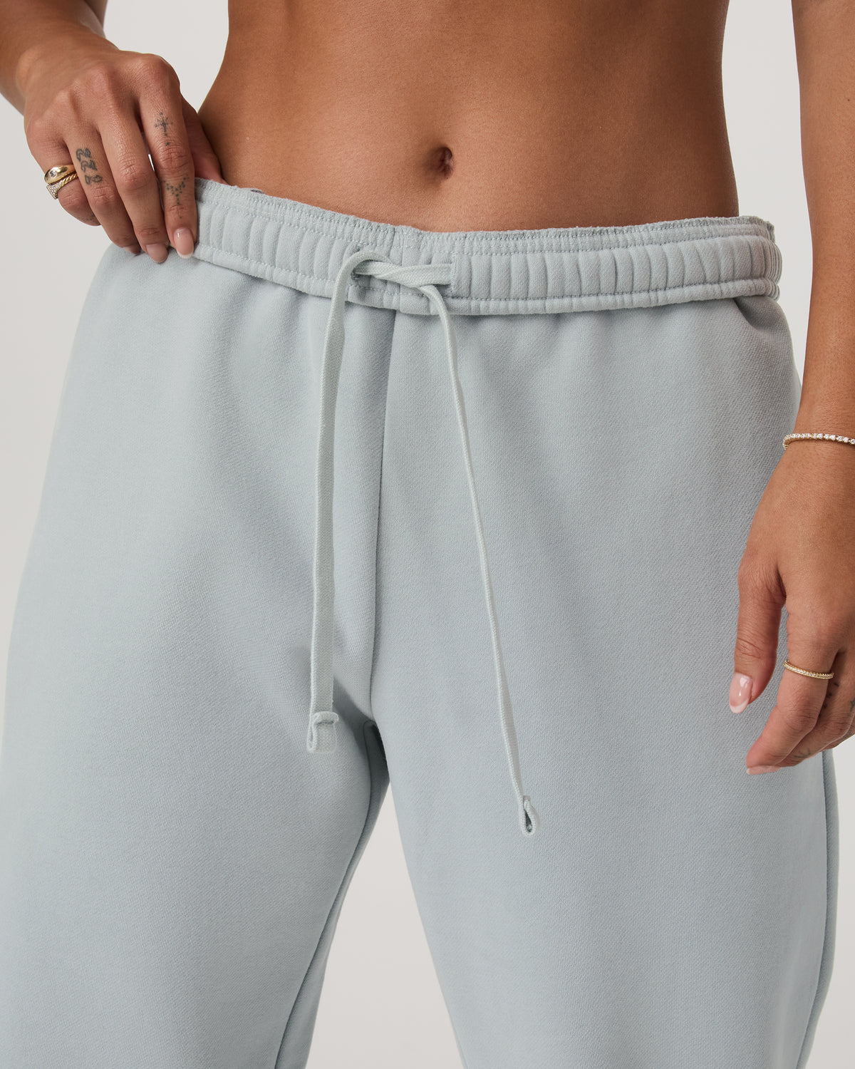Restore Classic Sweatpant Women's Blue Haze Pants | Vuori shop