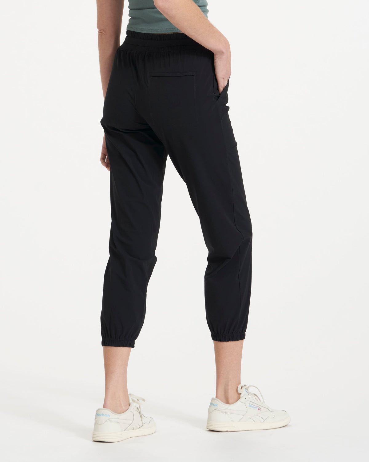 Miles Jogger Women's Lightweight Black Pants | Vuori shop