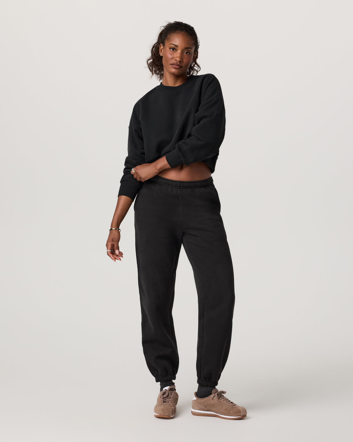 Women's Restore Classic Sweatpant - Short Washed Black | Vuori sale