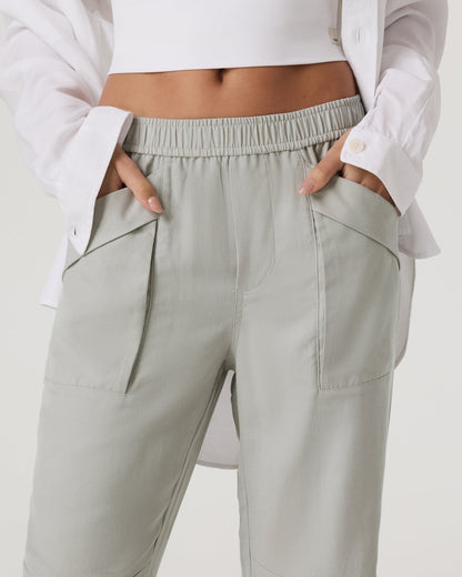 Trestles Twill Jogger Talc | Vuori sale