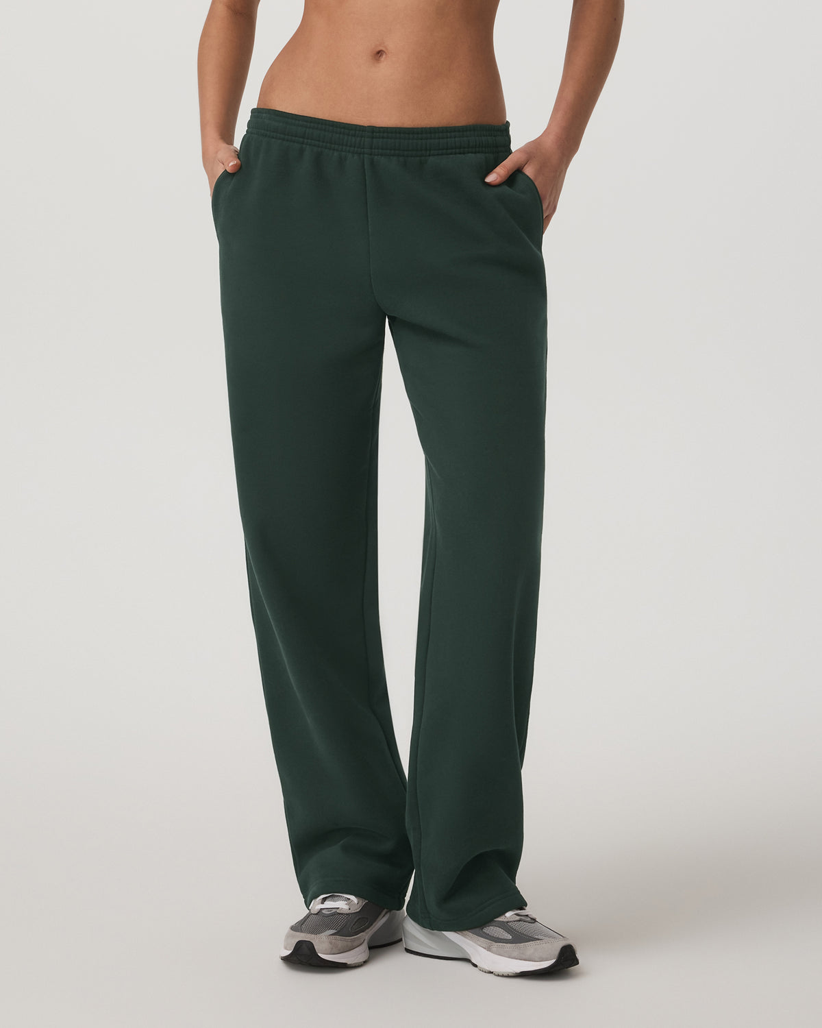 Restore Straight Leg Sweatpant Women's Evergreen Pants | Vuori outlet